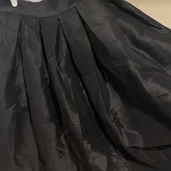 Fancy skirt and tube top - Picture 11 of 14